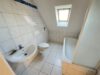 charmante Dachgeschosswohnung - Badezimmer